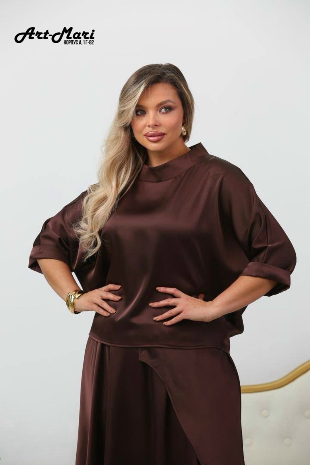 костюм классический,костюм шелковый,женский костюм,, оптом