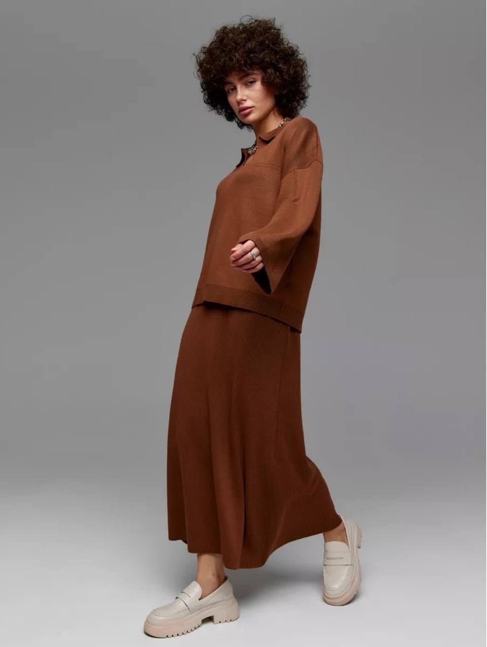 костюм трикотажный с юбкой,костюм с юбкой,трикотажная юбка,женские костюмы с юбкой,костюм бежевый