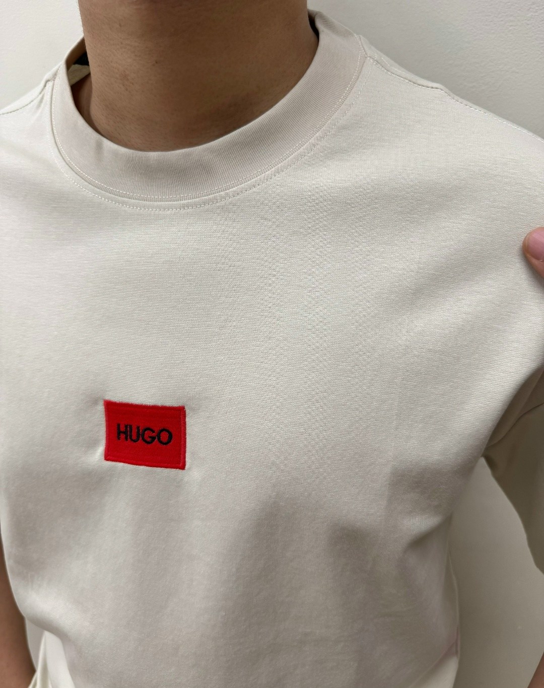 мужская футболка белая,футболки для мужчин,мужская футболка,hugo boss футболка мужская