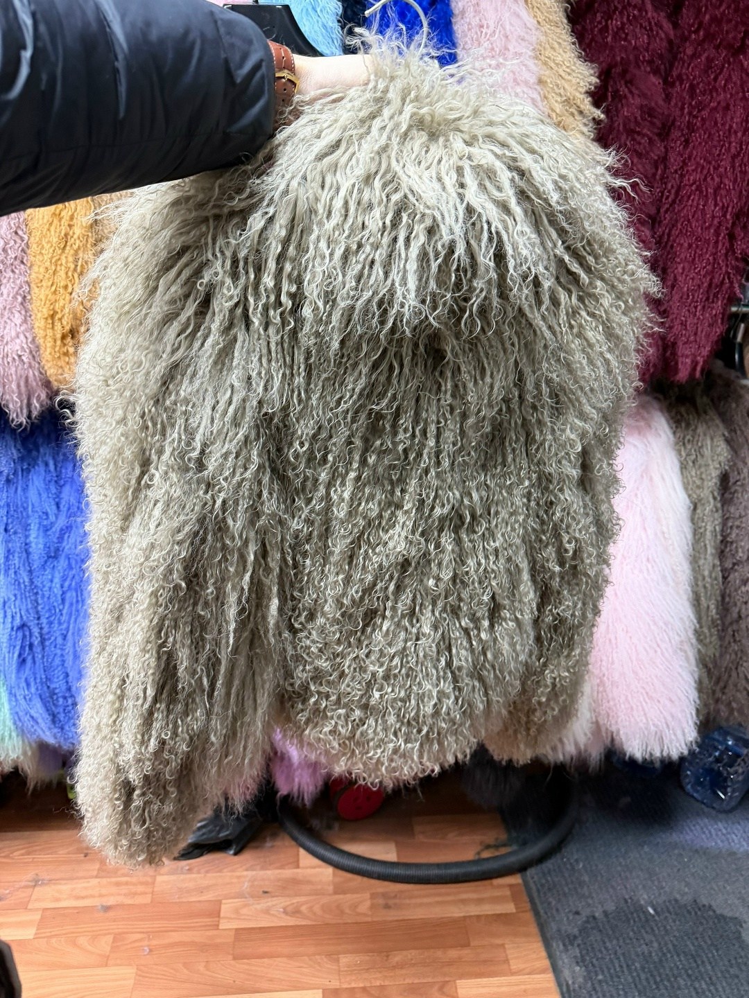 меховая куртка,шуба из ламы,пальто меховое,шуба из ламы натуральная,женская шуба