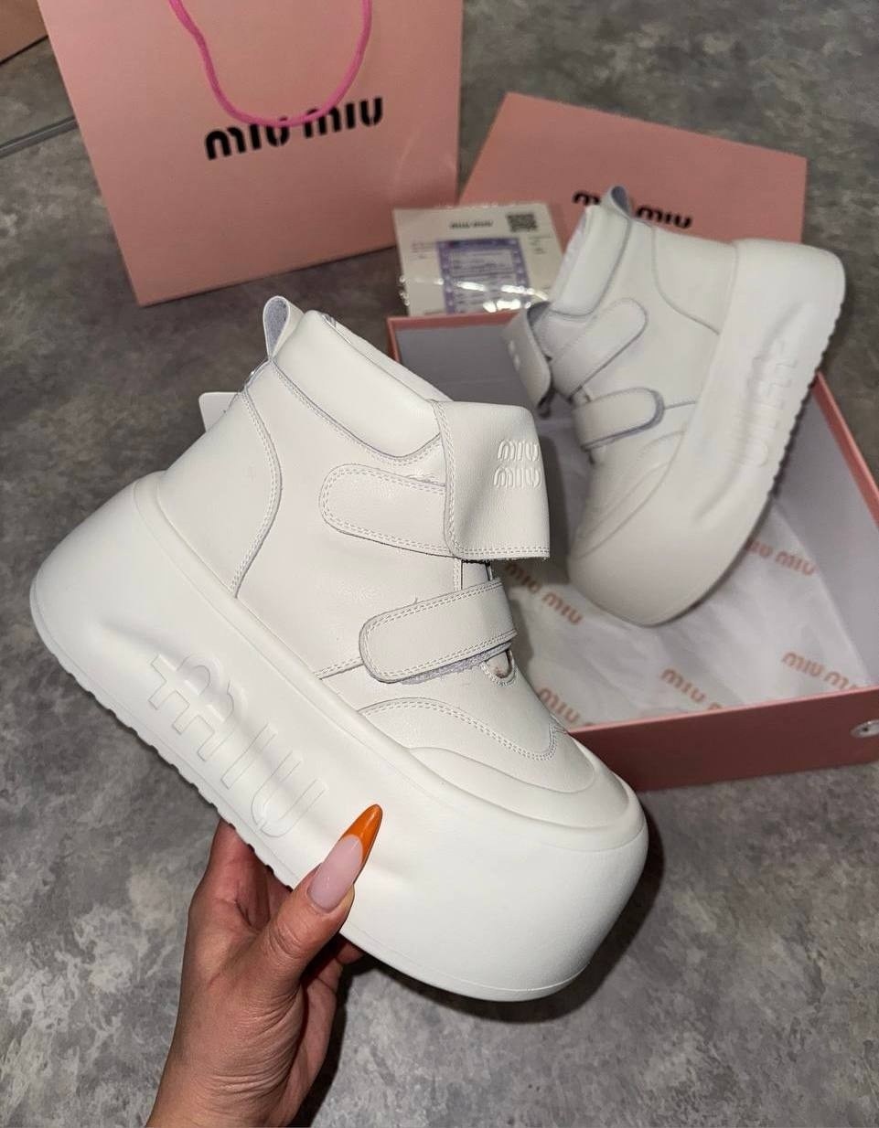 ,женская ,женские зимние ботинки balenciaga,зимние ботинки на толстой подошве женские,зимняя