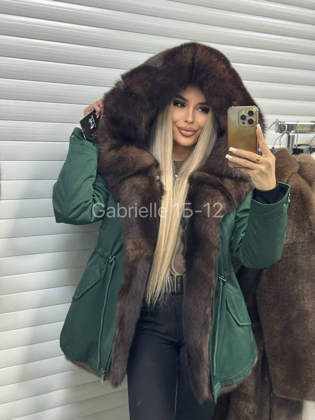 парка с натуральным мехом,парка с мехом,парки с мехом,меховая парка,парка с мехом песца