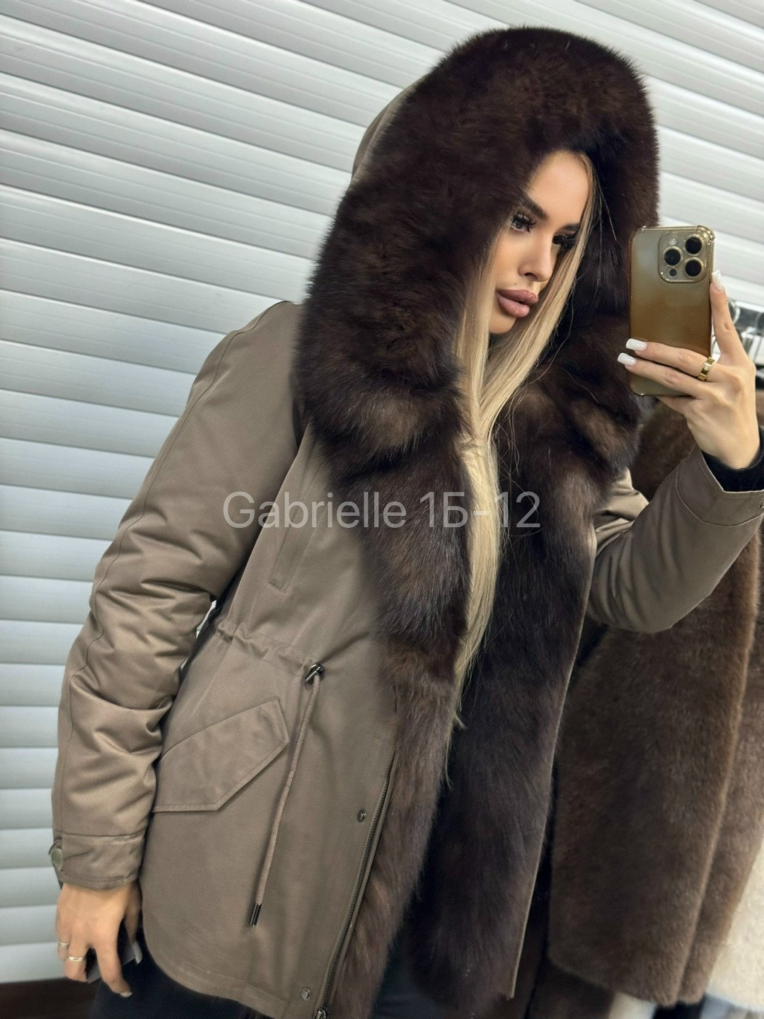 парка с натуральным мехом,парка с мехом,парка с мехом соболя,зимняя парка с натуральным мехом,женская парка