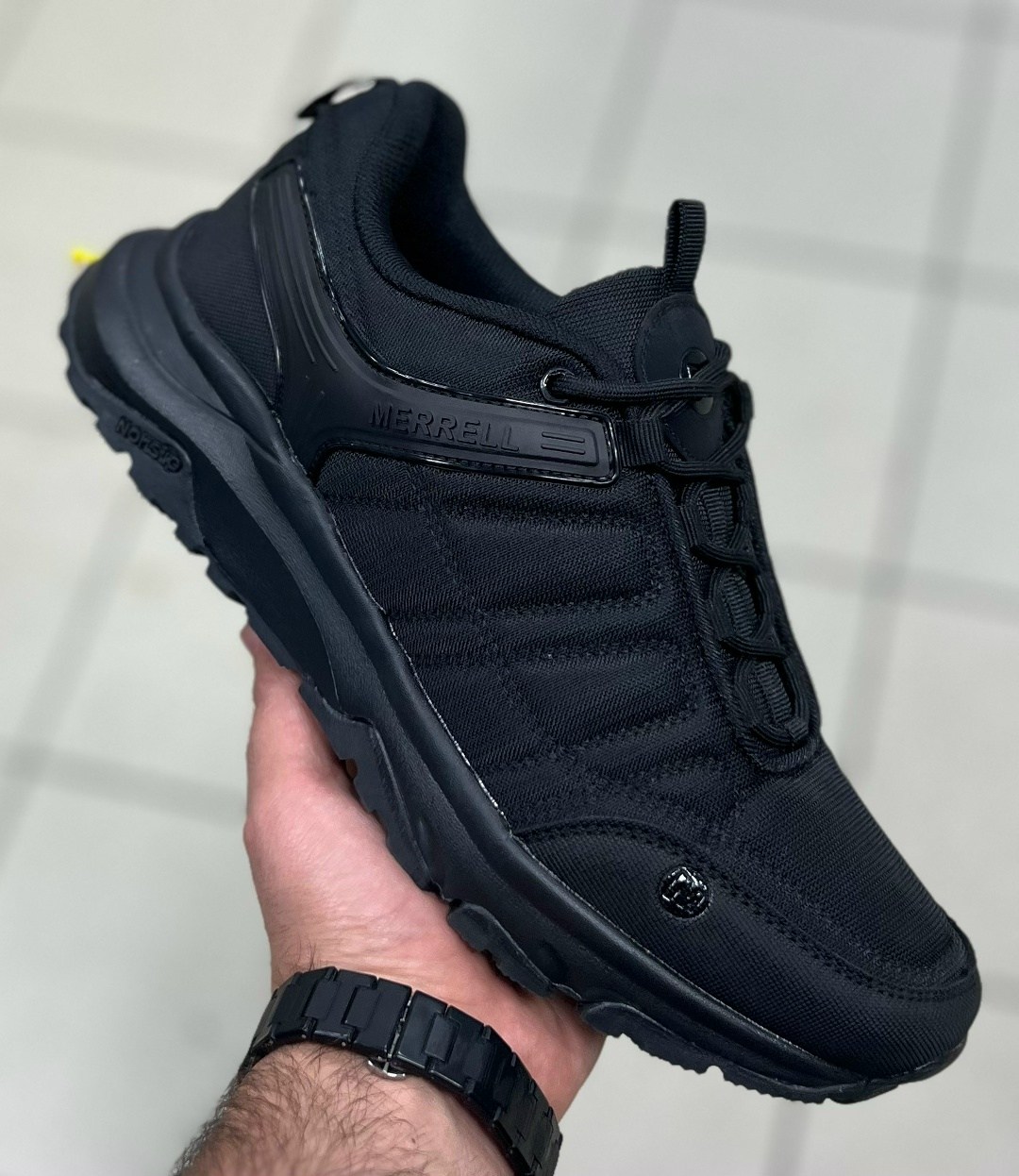 мужские кроссовки,кроссовки мужские мерелл термо,кроссовки мужские мерелл термо -21с,мужские кроссовки merrell,кроссовки