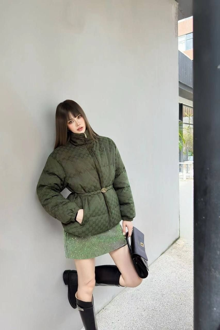 пуховик gucci,женский бордовый пуховик gucci,пуховики оверсайз,куртка оверсайз,пуховик куртка