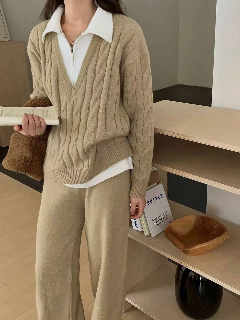 женский костюм вязаный,модные вязаные свитера,модные свитера,теплый вязаный женский костюм,трикотажные костюмы