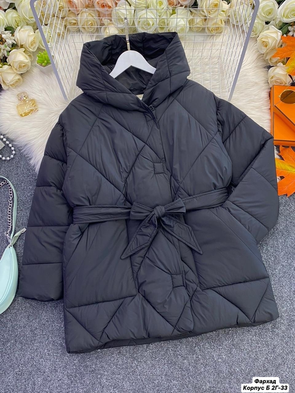 пуховик оверсайз с капюшоном и поясом,куртка женская,пуховик оверсайз с капюшоном и поясом coature цвет черный,куртка с поясом женская,куртка с поясом