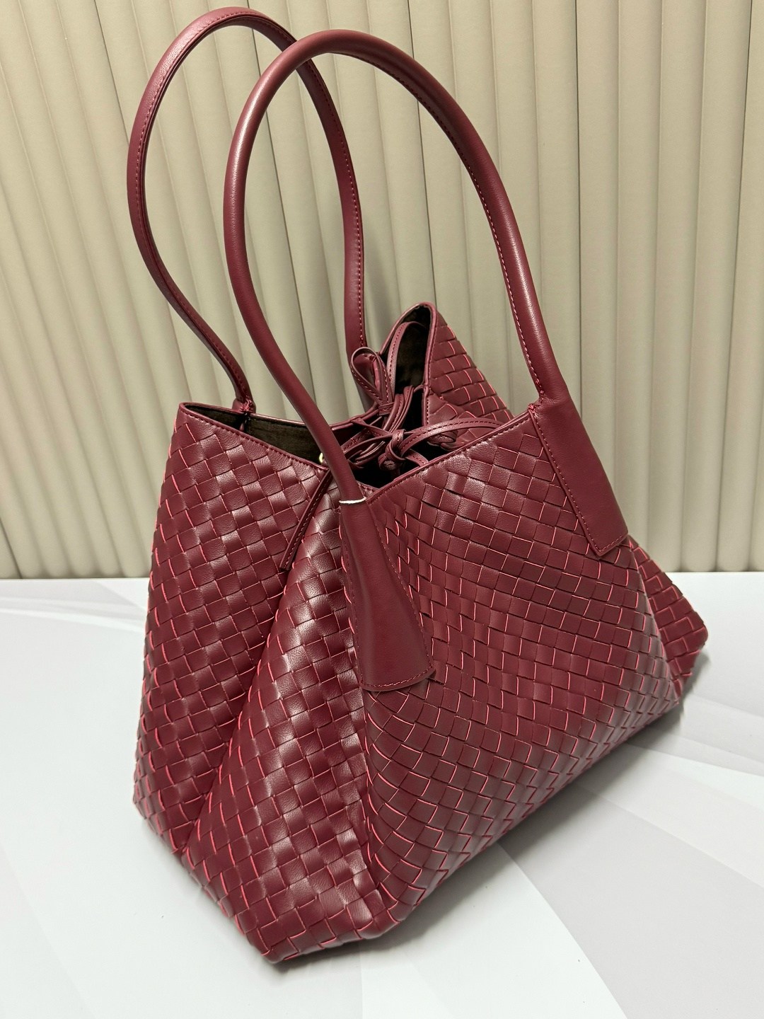 сумка bottega veneta,bottega veneta женская сумка,сумка боттега венета,боттега венета сумки женские,сумка