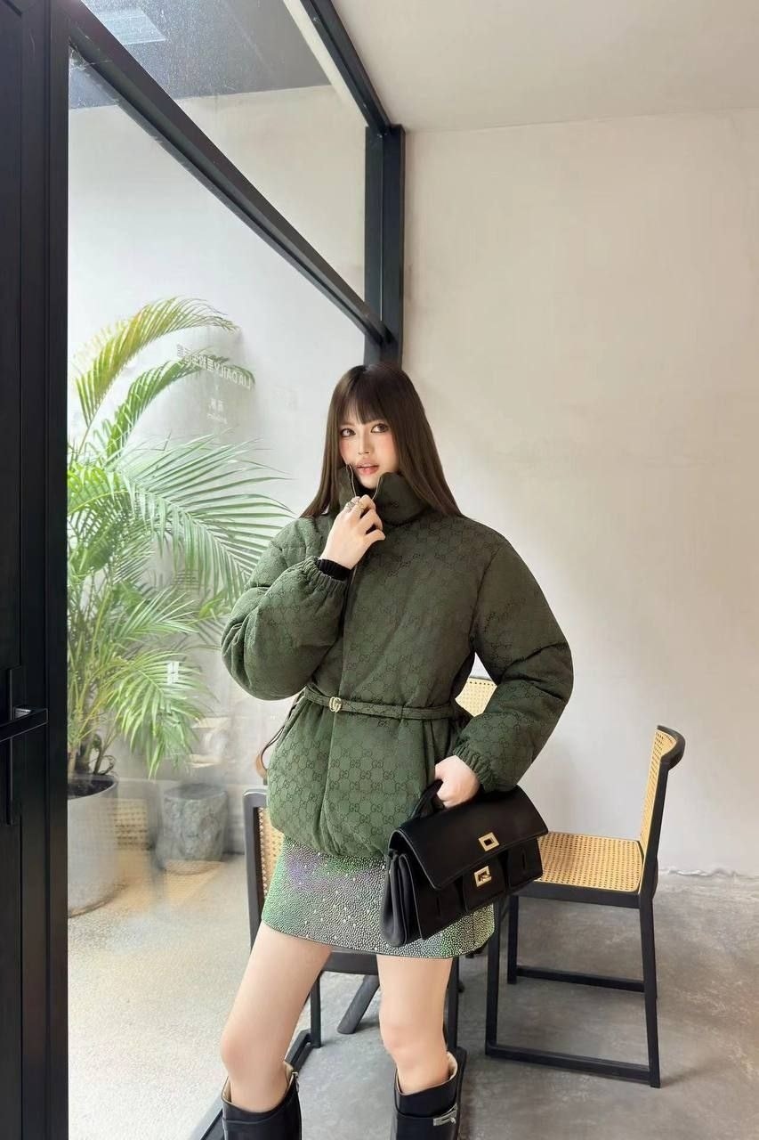 пуховик gucci,женский бордовый пуховик gucci,пуховики оверсайз,куртка оверсайз,пуховик куртка