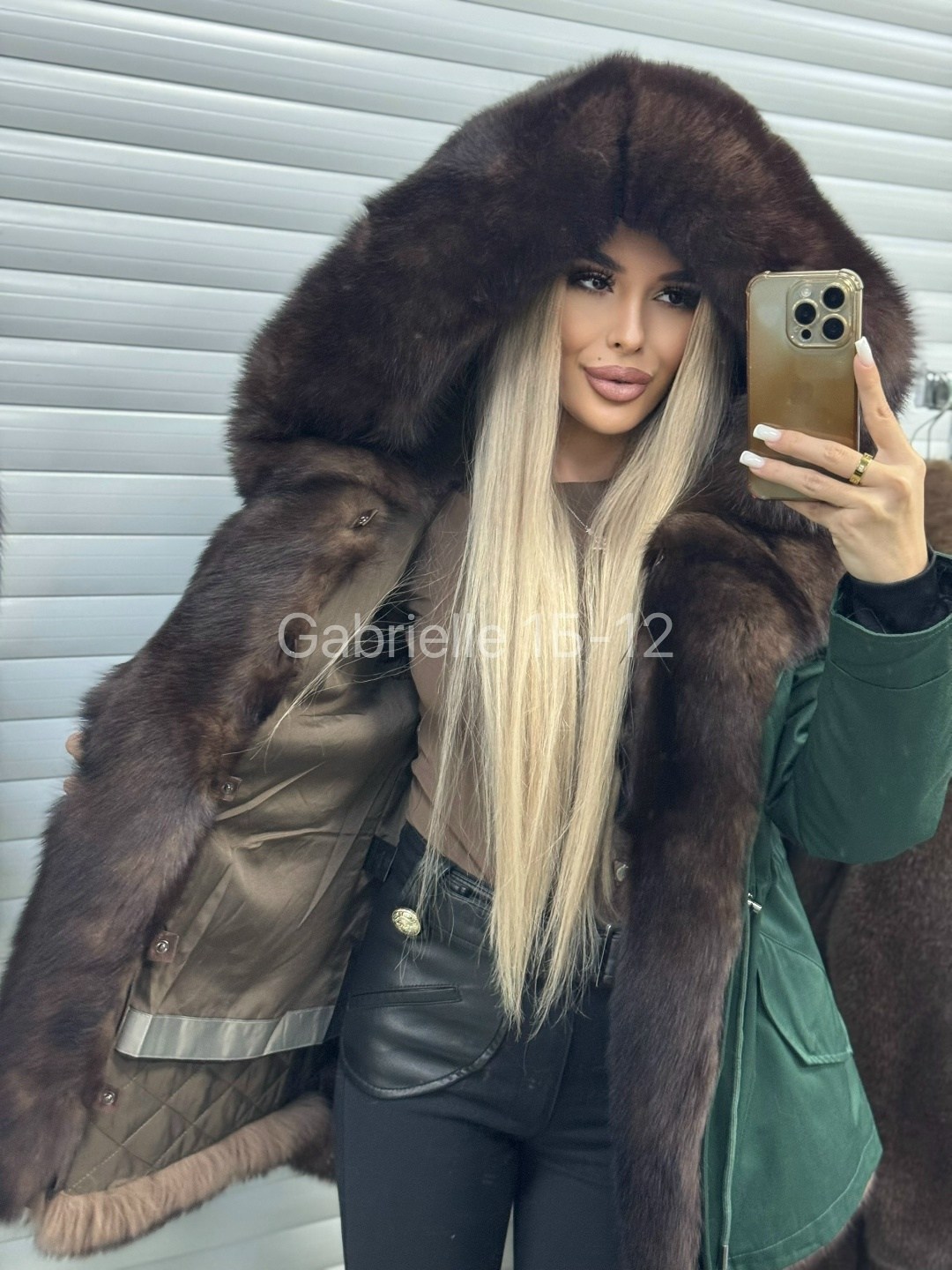 парка с натуральным мехом,парка с мехом,парки с мехом,меховая парка,парка с мехом песца