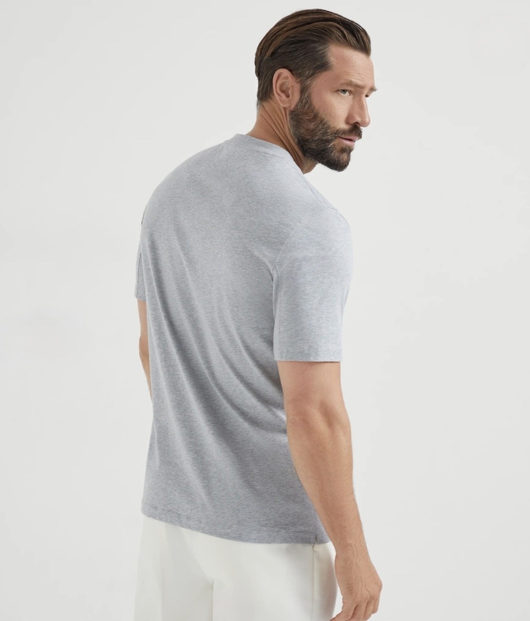 серая футболка,футболка мужская,футболка,мужская мода,серая футболка мужская