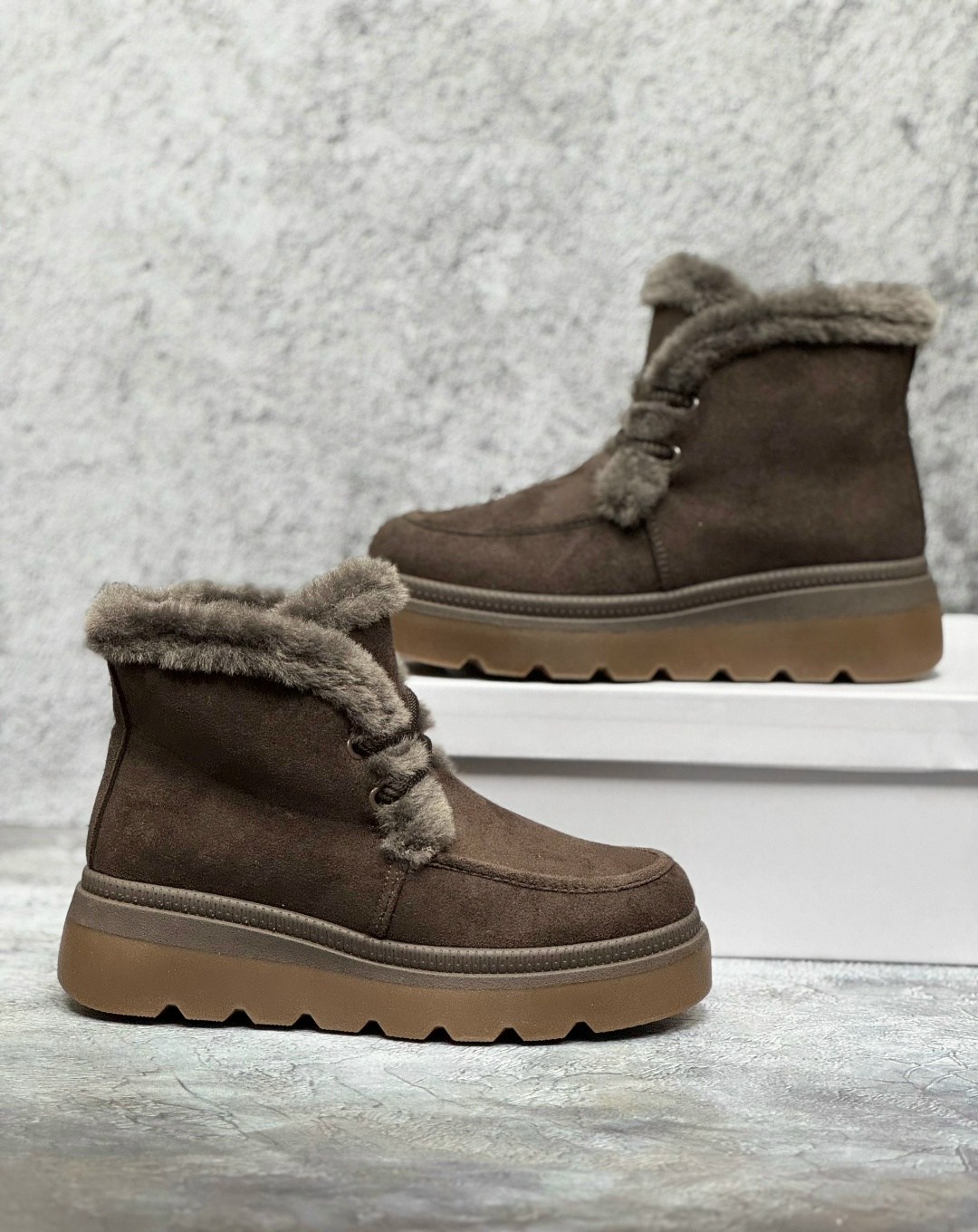 ,замшевые женские ботинки с мехом prada коричневые,женские ботинки,ботинки замшевые,замшевые полусапоги inuikii 75104-105 цвет коричневый