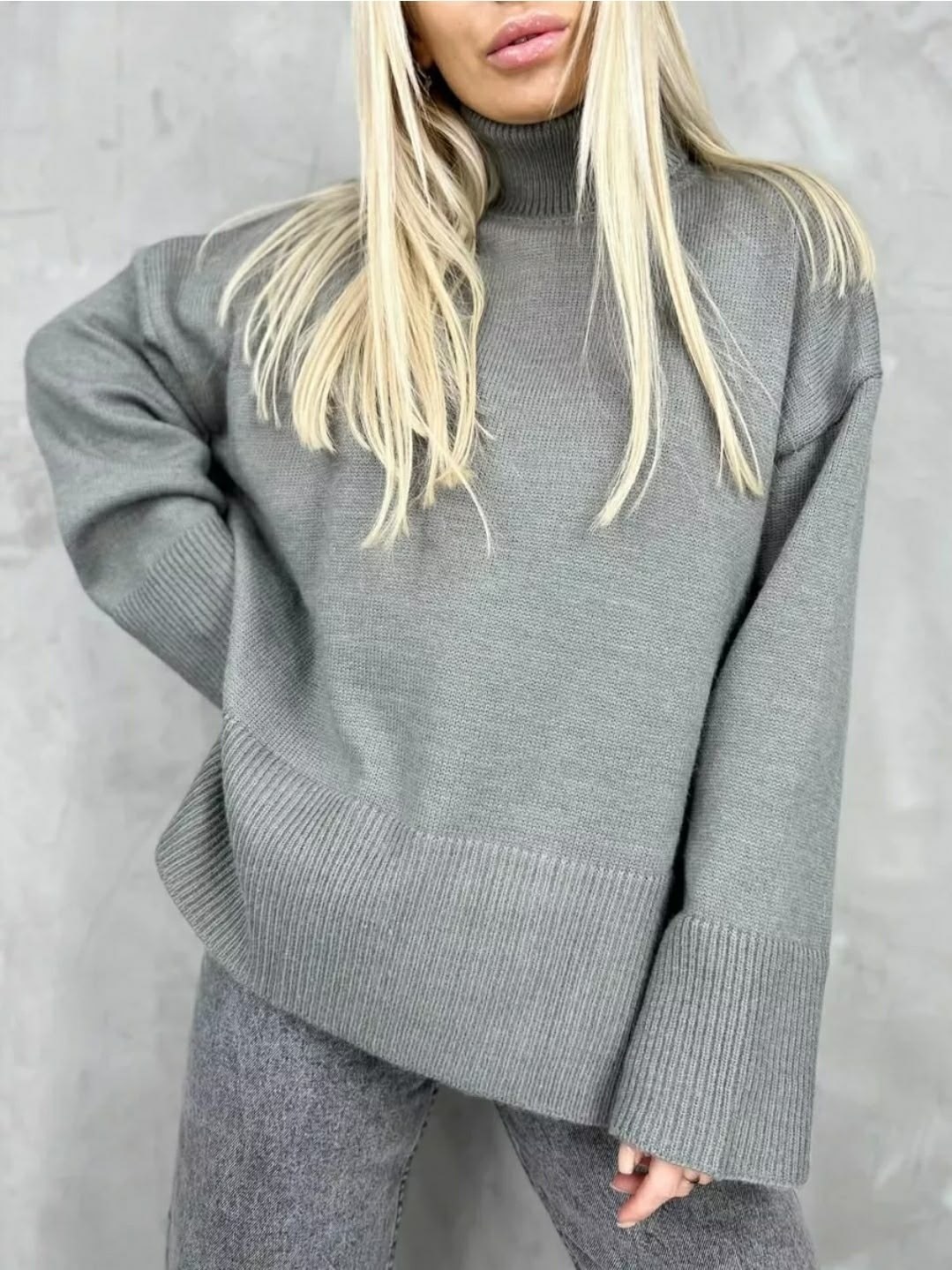 свитер с горлом теплый вязаный оверсайз jenny,свитер женский оверсайз с горлом вязаный теплый стильный,свитер женский,бежевый свитер оверсайз,бежевый свитер