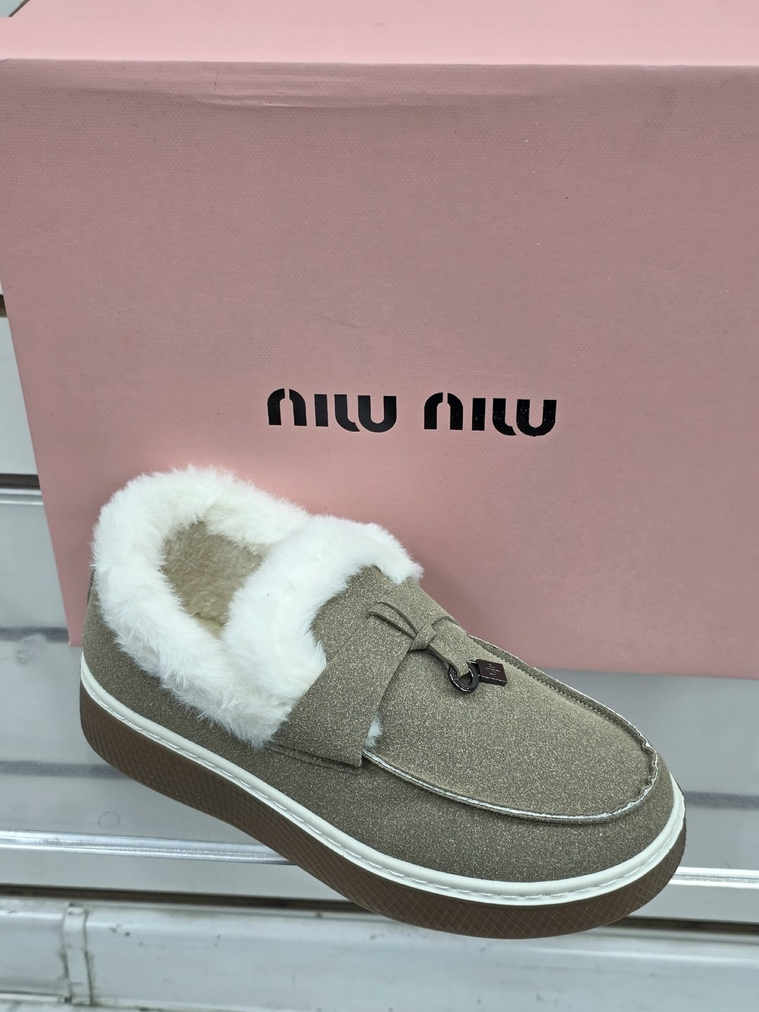 ,угги женские,слипоны с мехом женские,женские лоферы,лоферы с мехам