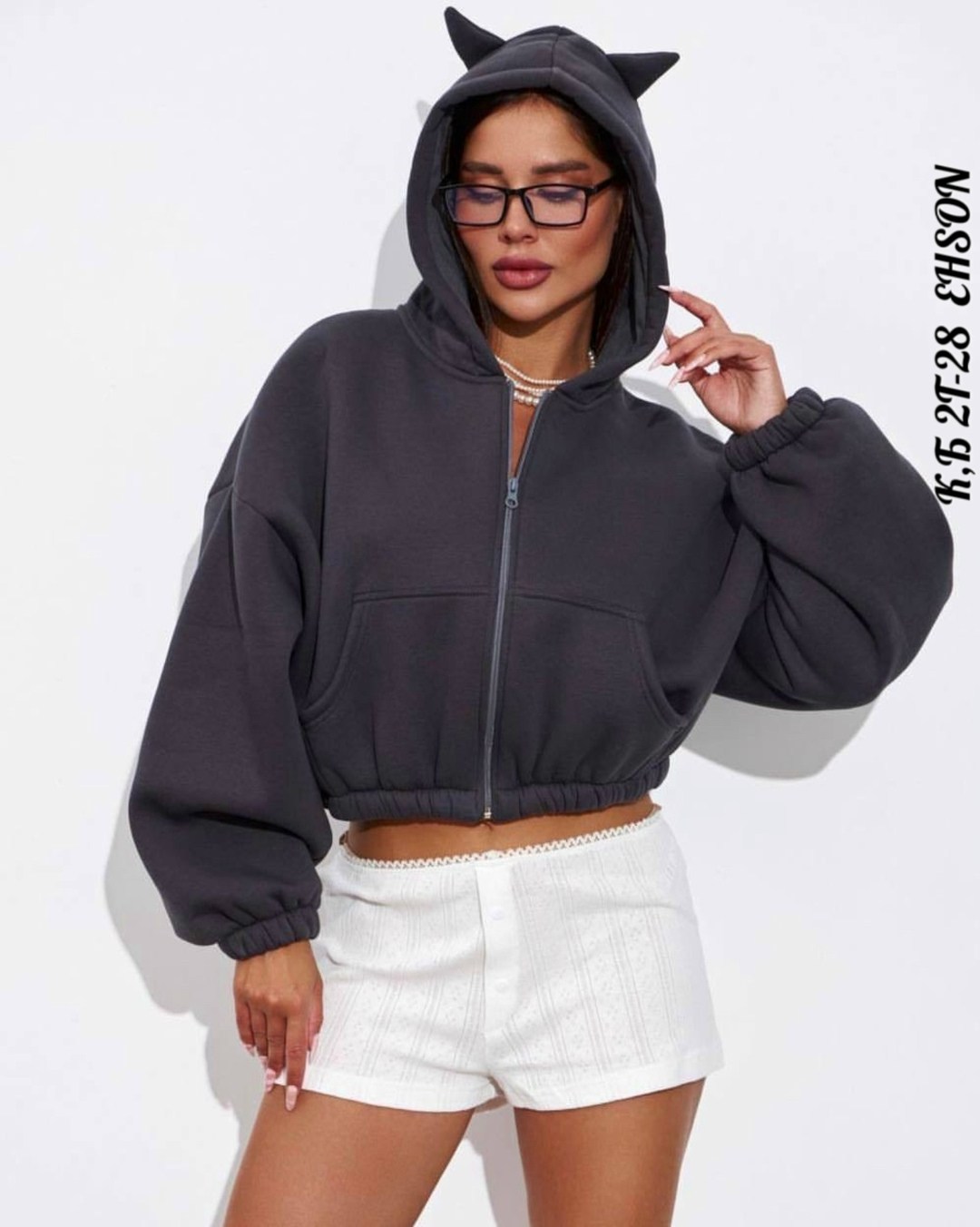 худи укороченная,зип худи укороченная кофта на молнии с начесом amor fati,женская кофта,толстовка женская,толстовка укороченная