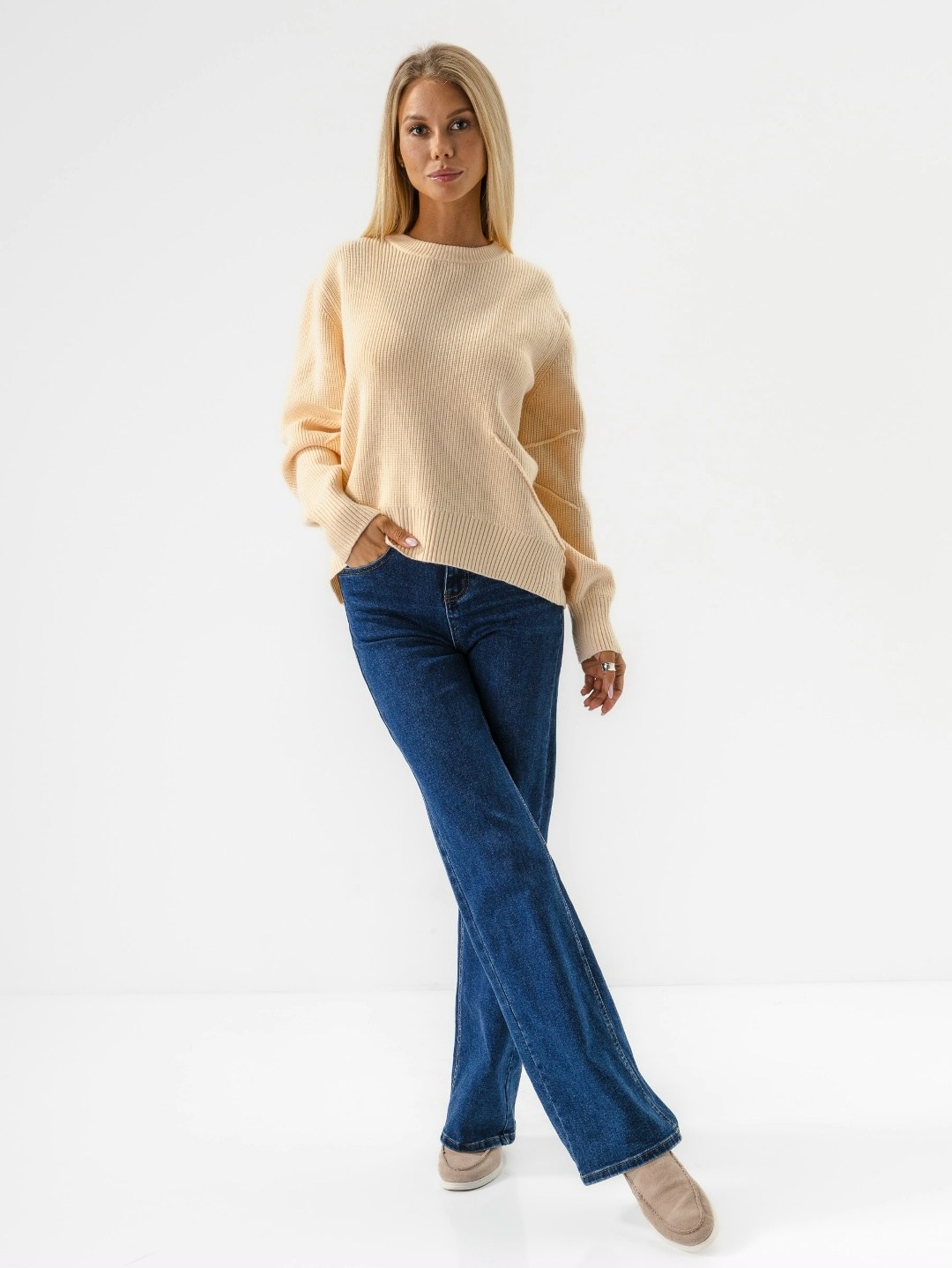 джемпер бежевый,женские джинсы,джемпер,женские джемпера,джемпер голубой