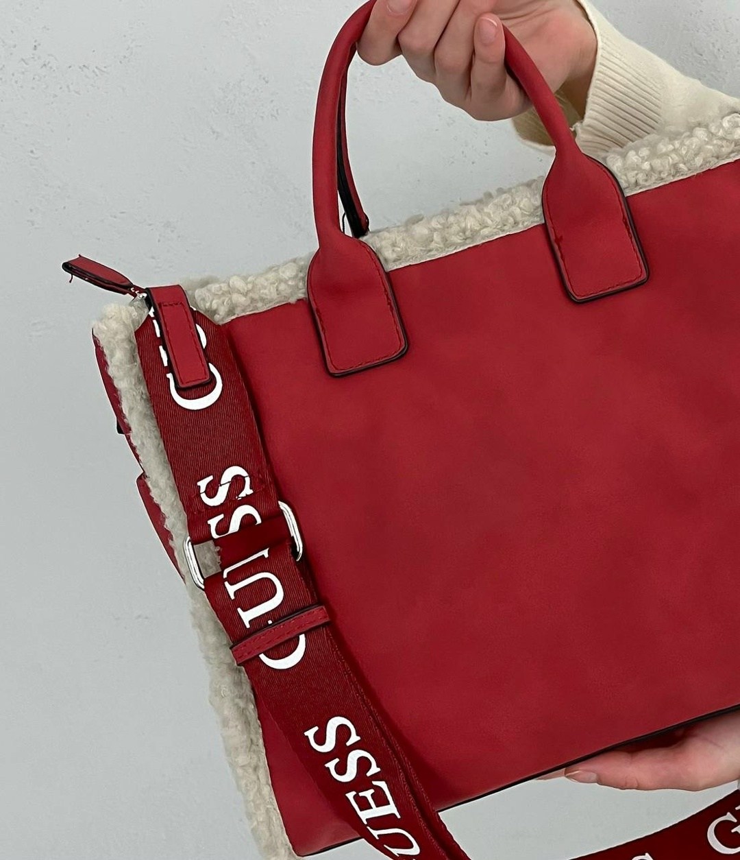 сумка женская guess,сумка guess,сумка guess silvana mini,сумка-тоут guess silvana compartment светло-коричневая,сумка