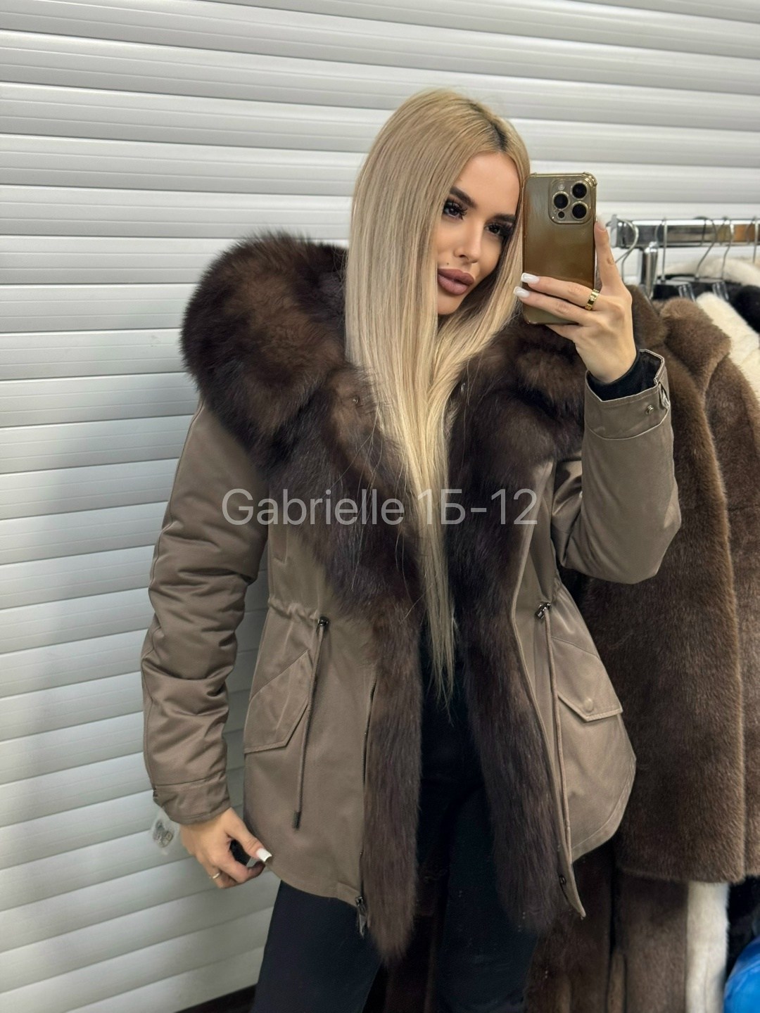 парка с натуральным мехом,парка с мехом,парка с мехом соболя,зимняя парка с натуральным мехом,женская парка