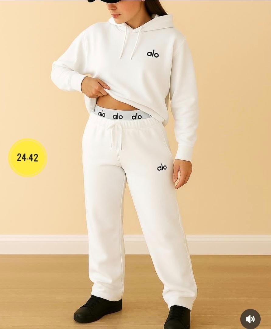 костюмы спортивные,спортивные женские костюмы,спортивные костюмы для девочек,костюм белый,женский спортивный костюм на флисе