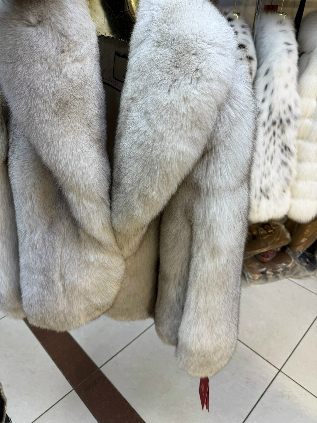 шуба,женская шуба,песец шуба,мужская шуба из натурального лисьего меха,шуба из меха финского песца