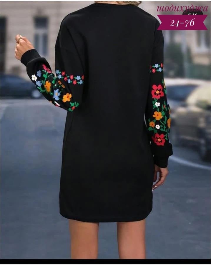 платье с вышитыми рукавами,трикотажные женские платья,платье ткань трикотаж,платье в одном цвет ткань трикотаж,платье для женщин