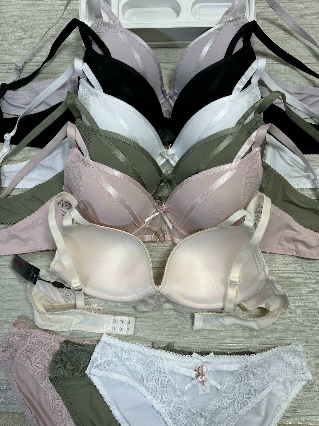 комплекты нижнее белье женский,нижнего белья комплект,нижне бельё женское,нижнее белье комплект пуш ап,комплект белья женский