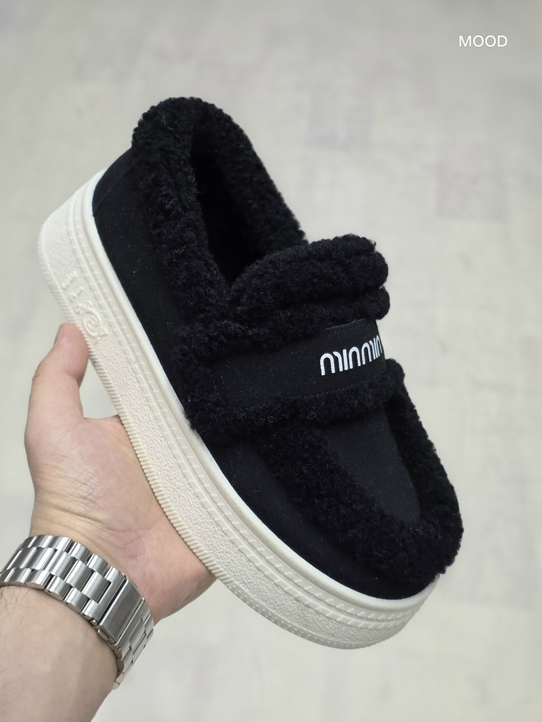 ,женская ,брендовые кеды ugg на толстой подошве с мехом,повседневная ,кроссовки женские шерстяные в клетку