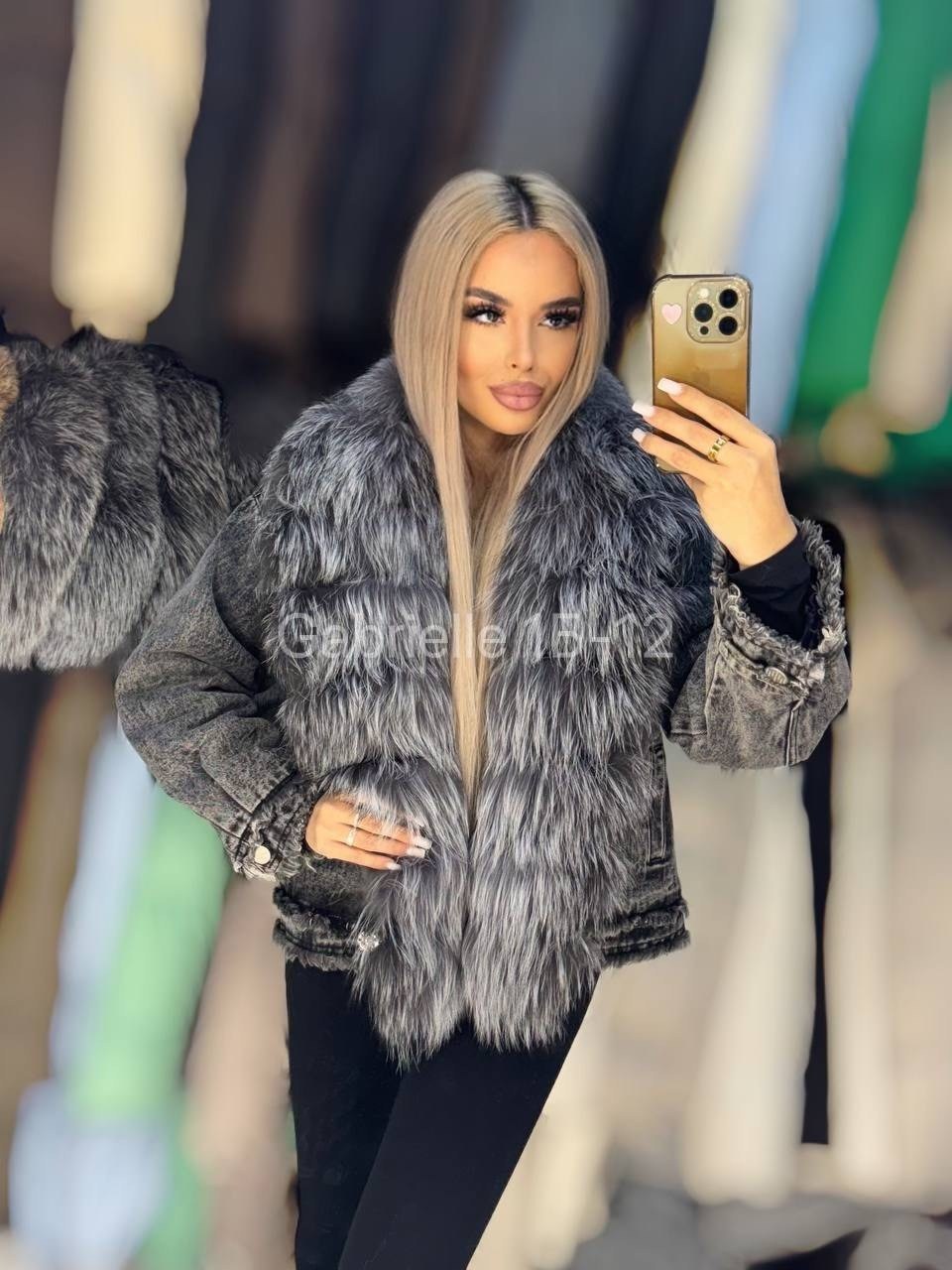 пуховик с натуральным мехом чернобурки,парка с натуральным мехом чернобурки,куртка зимняя с чернобуркой,куртка с мехом,куртка джинсовая с чернобуркой