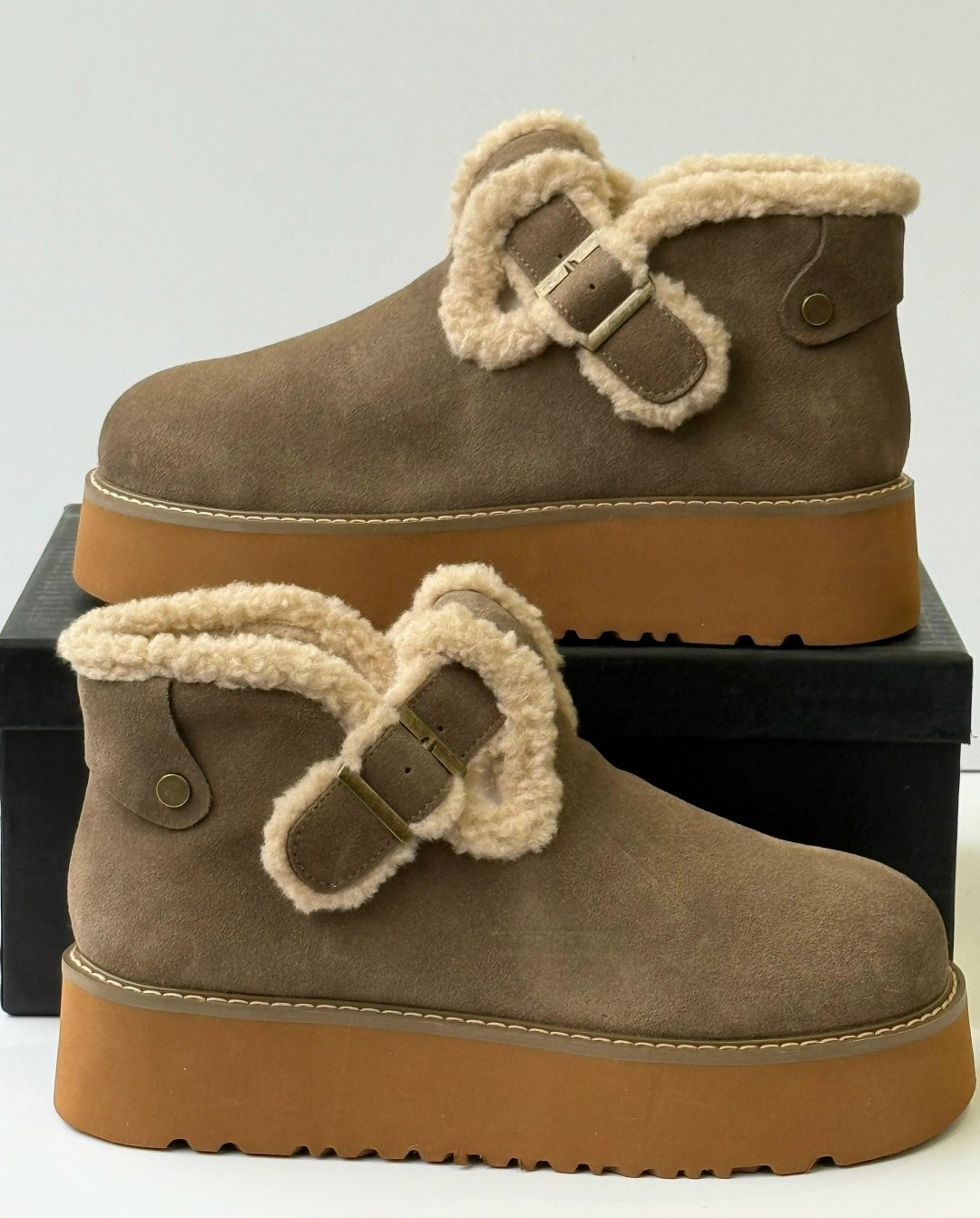 ,женские замшевые зимние ботинки,женские угги,зимняя женская ,меховая