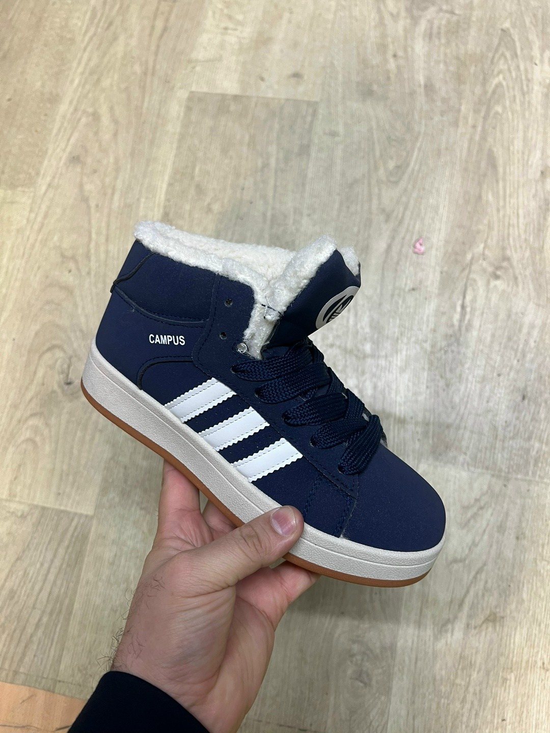 кроссовки adidas campus зимние с мехом,кроссовки adidas campus кампусы высокие зимние с мехом,зимние кроссовки adidas campus,зимние кроссовки адидас,адидас высокие кроссовки