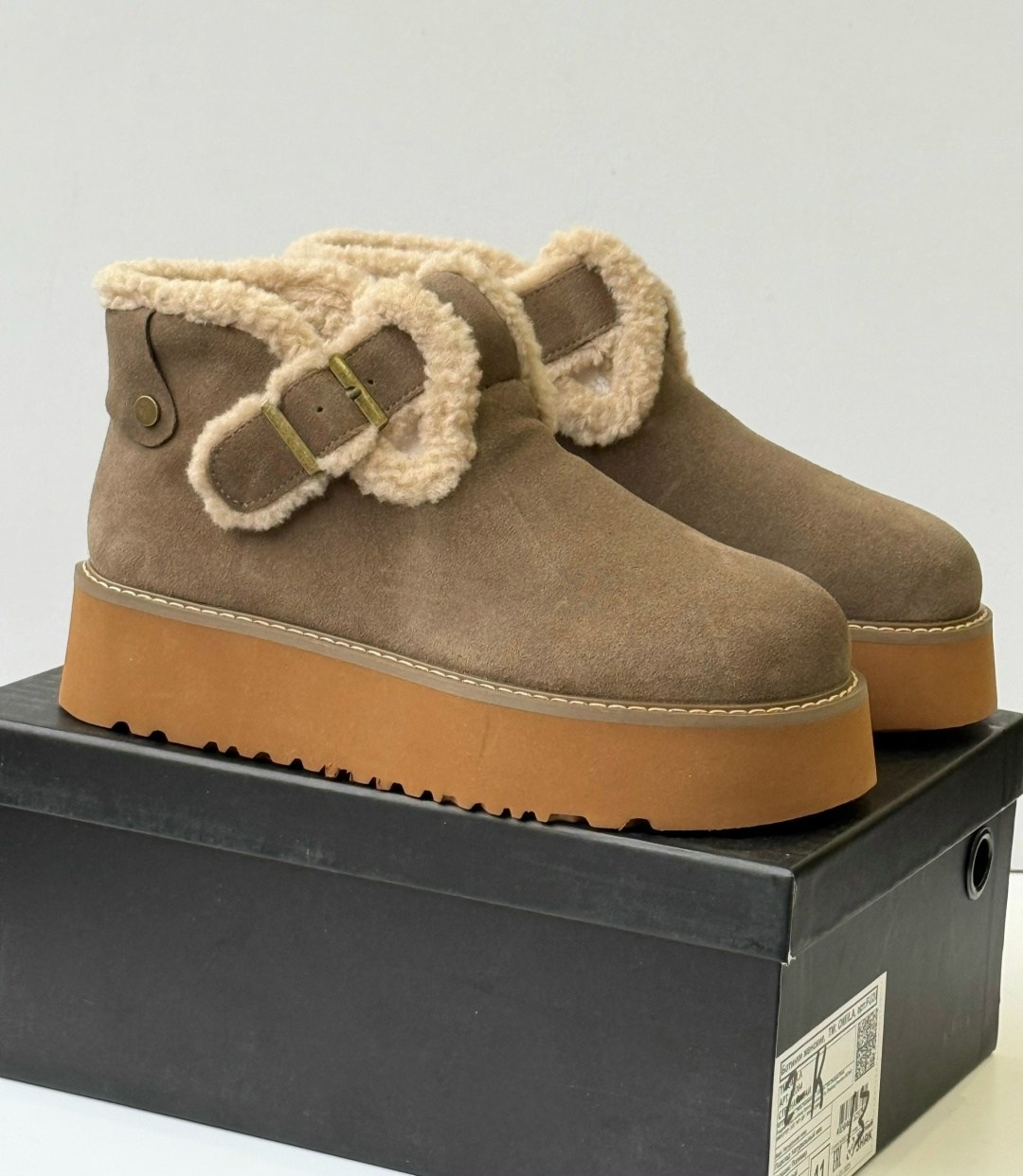 ,женские замшевые зимние ботинки,женские угги,зимняя женская ,меховая