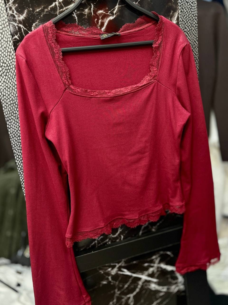 топ с кружевной отделкой в рубчик morgyn edikted розовый,кроп топ,женский кроп топ,лонгслив,модная блузка