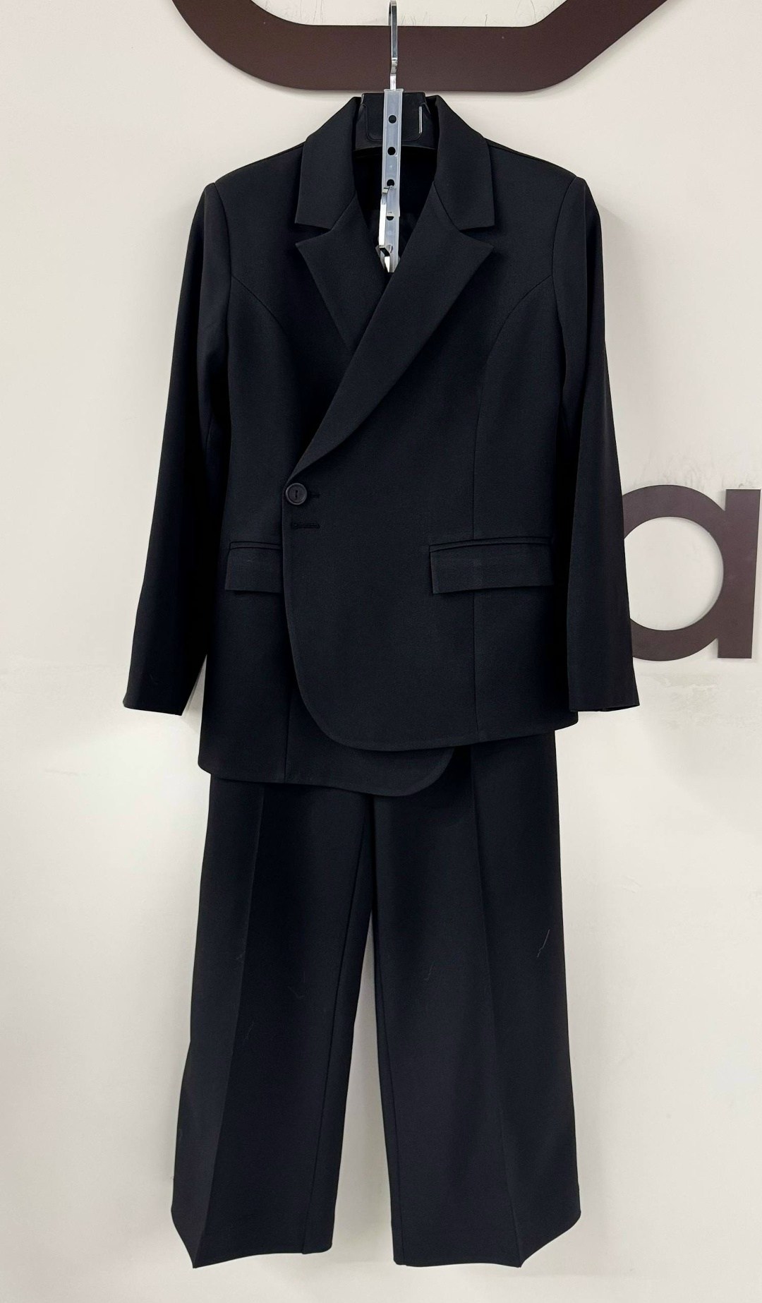 брючный костюм,брючный костюм женский,женский деловой костюм,женский костюм,костюм классический брючный