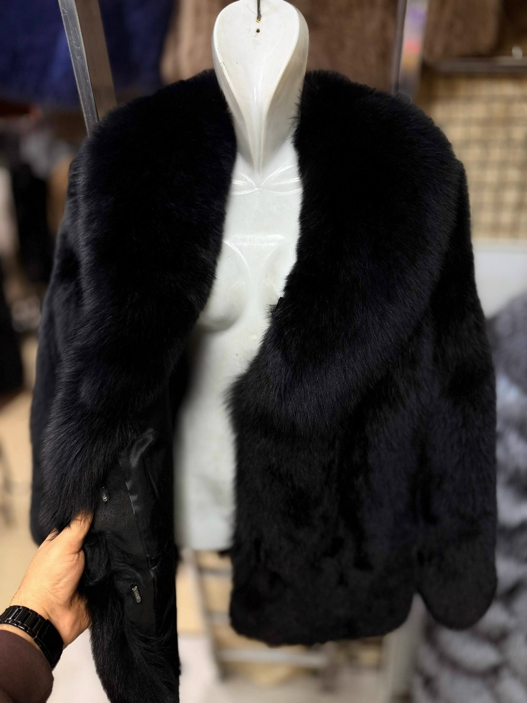 шуба женская,модная шуба,шуба,шубка,черная шуба