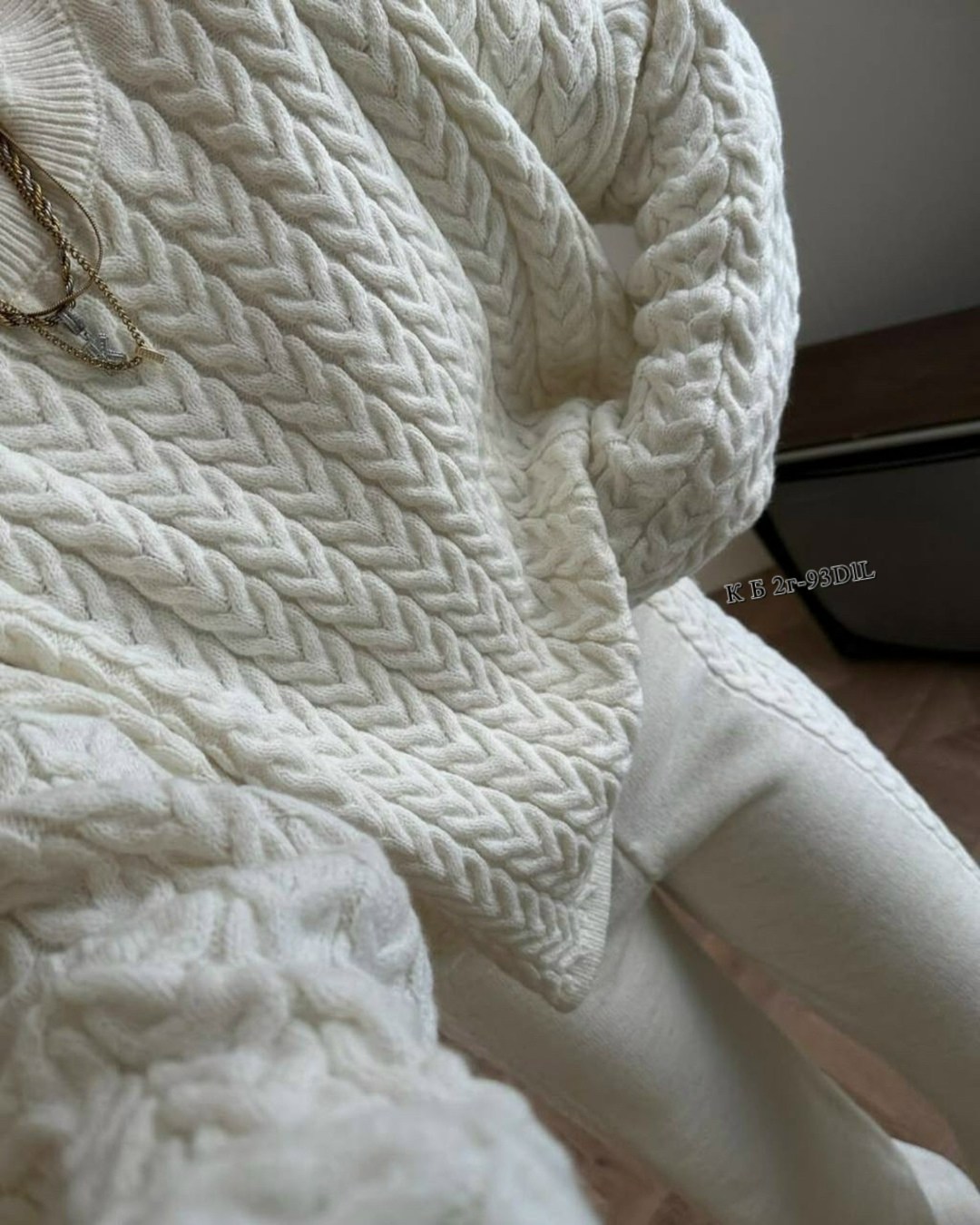 вязаный костюм женский,костюм вязаный оверсайз с брюками,костюм вязаный,костюм кашемировый,fendi вязанный костюм женский трендовый