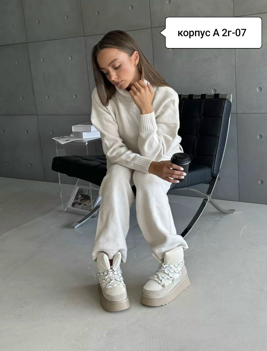 ,женская зимняя ,угги женские,зимние угги на платформе,дутики женские