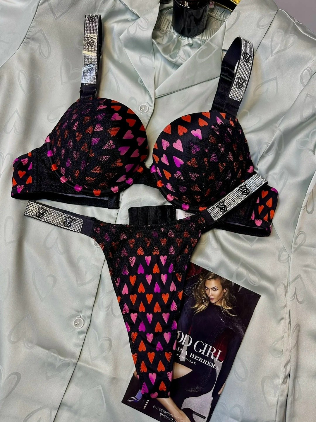 комплект нижнего белья со стразами пуш ап,комплект белья victoria's secret,комплект нижнего белья со стразами,комплект нижнего белья,комплект белья женский