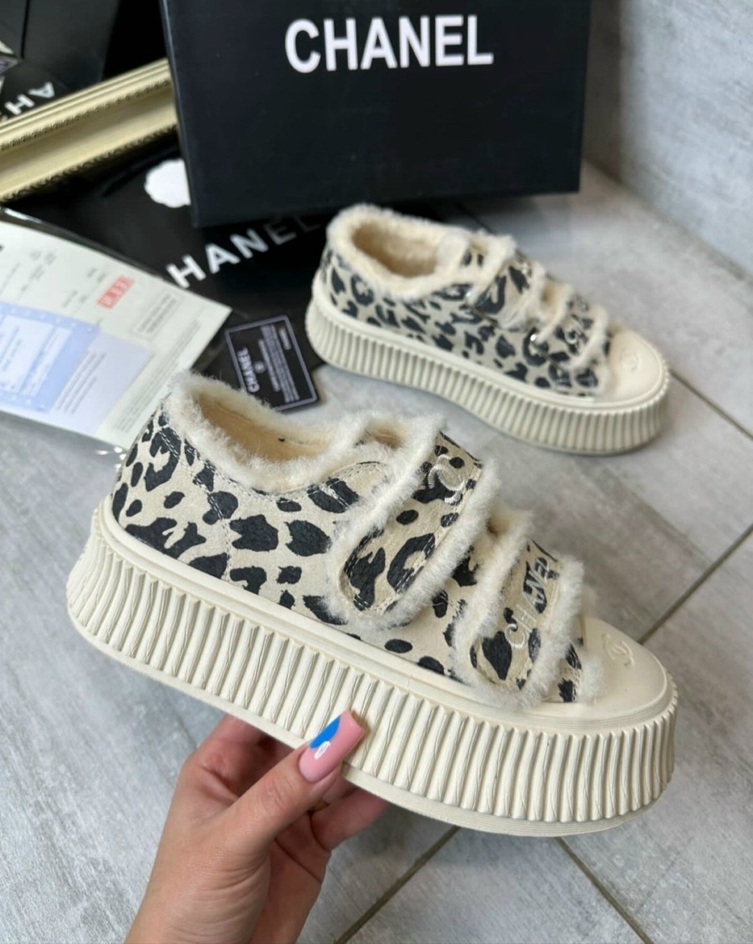 кроссовки chanel,кеды chanel,леопардовые кроссовки,кроссовки зимние шанель,кеды зимние шанель женские