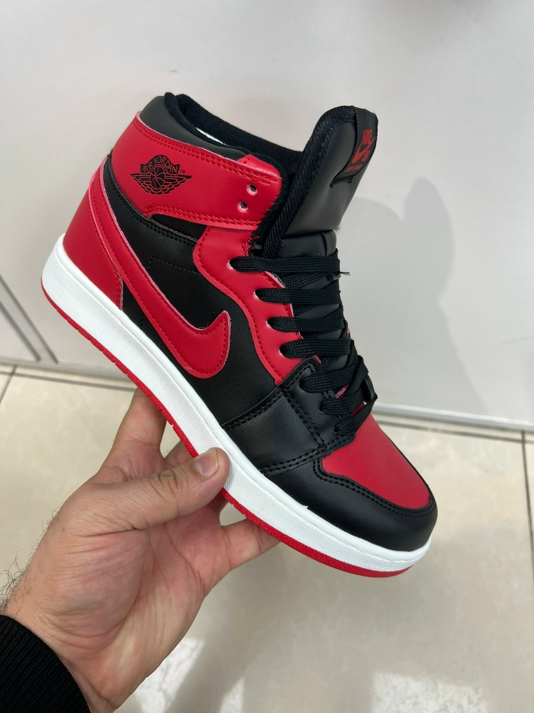 кроссовки зимние adidas,высокие кожаные кроссовки адидас,кроссовки adidas,кроссовки зимние мужские adidas,адидас женские зимние кроссовки на меху высокие