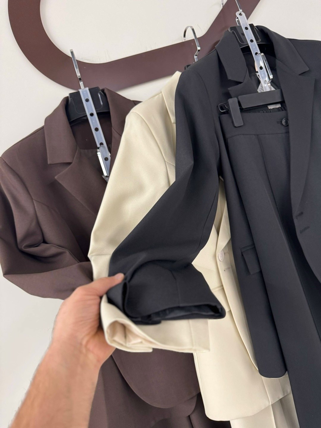 брючный костюм,брючный костюм женский,женский деловой костюм,женский костюм,костюм классический брючный