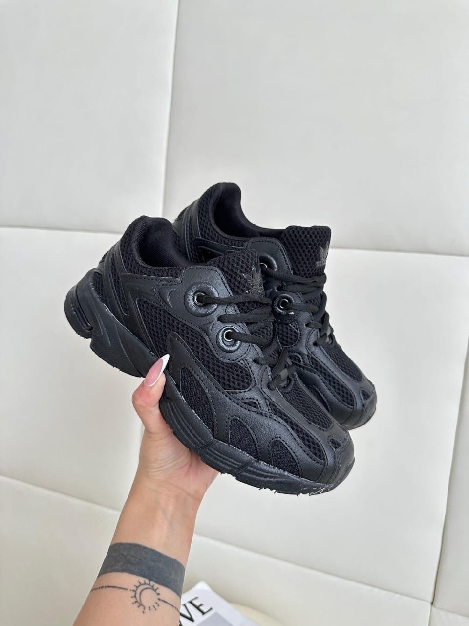 кроссовки женскиe,кроссовки adidas,,кроссовки,кроссовка