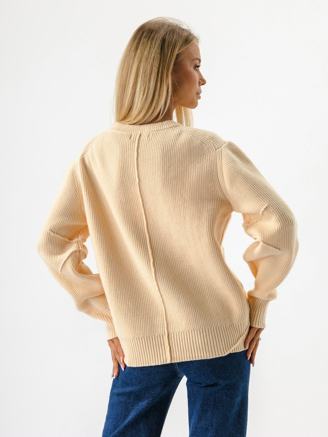 джемпер бежевый,женские джинсы,джемпер,женские джемпера,джемпер голубой