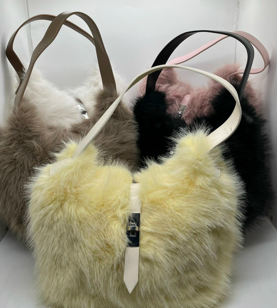 меховая сумка,сумка женская меховая,меховая сумочка,пушистая сумка,пушистая сумка через плечо