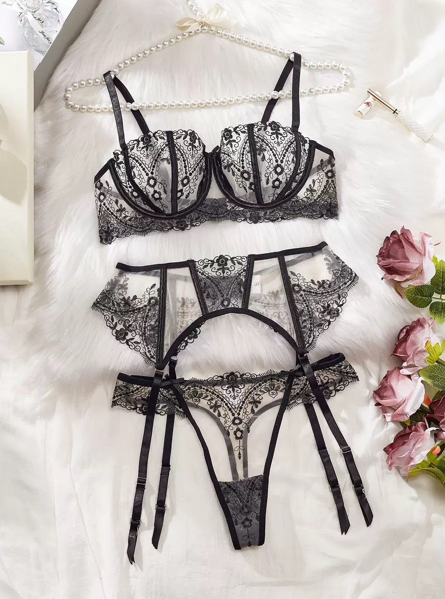 эротическое белье,комплект кружевного эротического нижнего белья с вышивкой,эротические нижнее белье,комплект белья сексуальное,комплекты нижнего белья