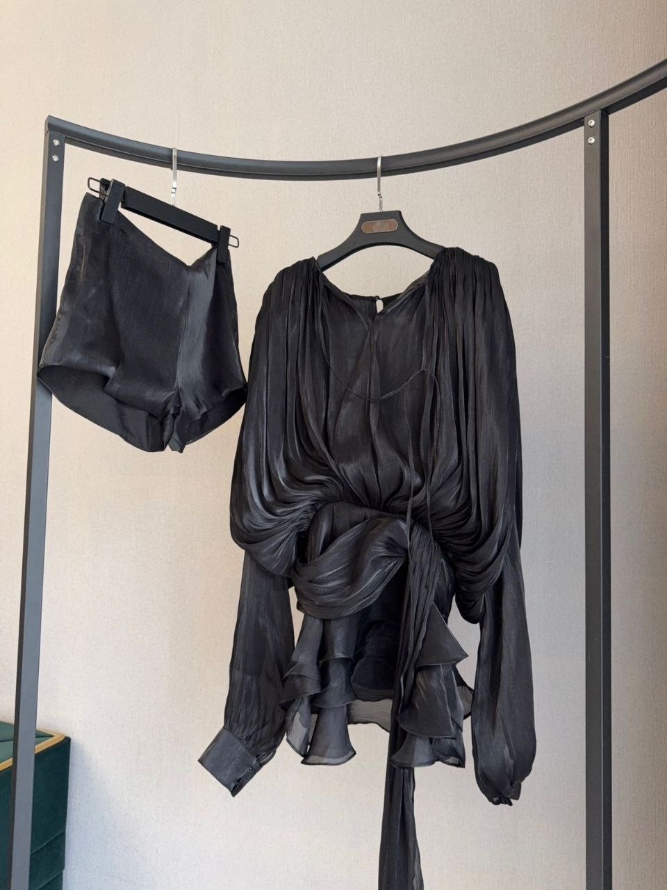 платье,платье женское,платье черное,платье блузы