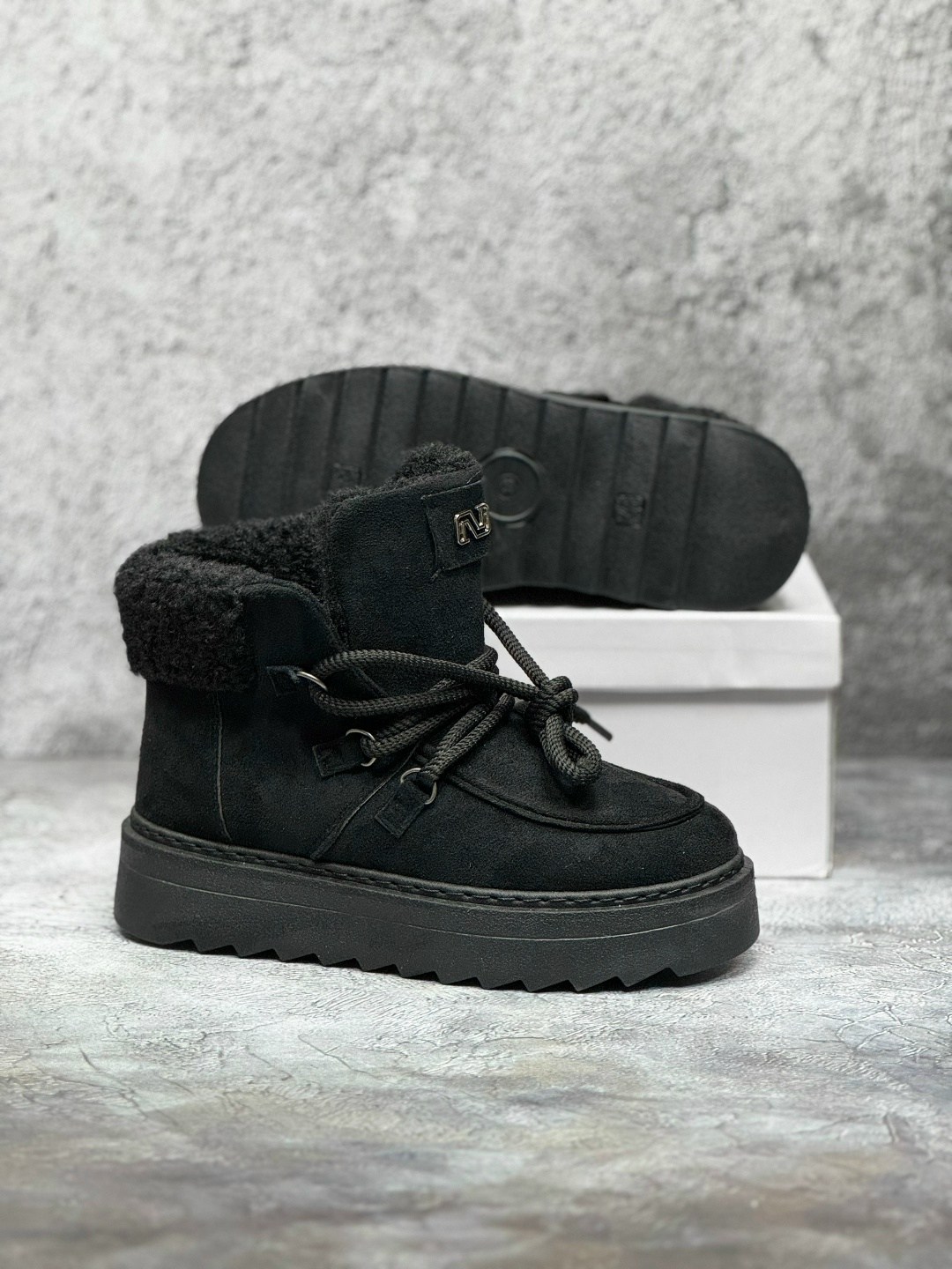 ,угги зимние из натуральной замши,зимняя  женская,зимние женские угги,угги зимние на платформе