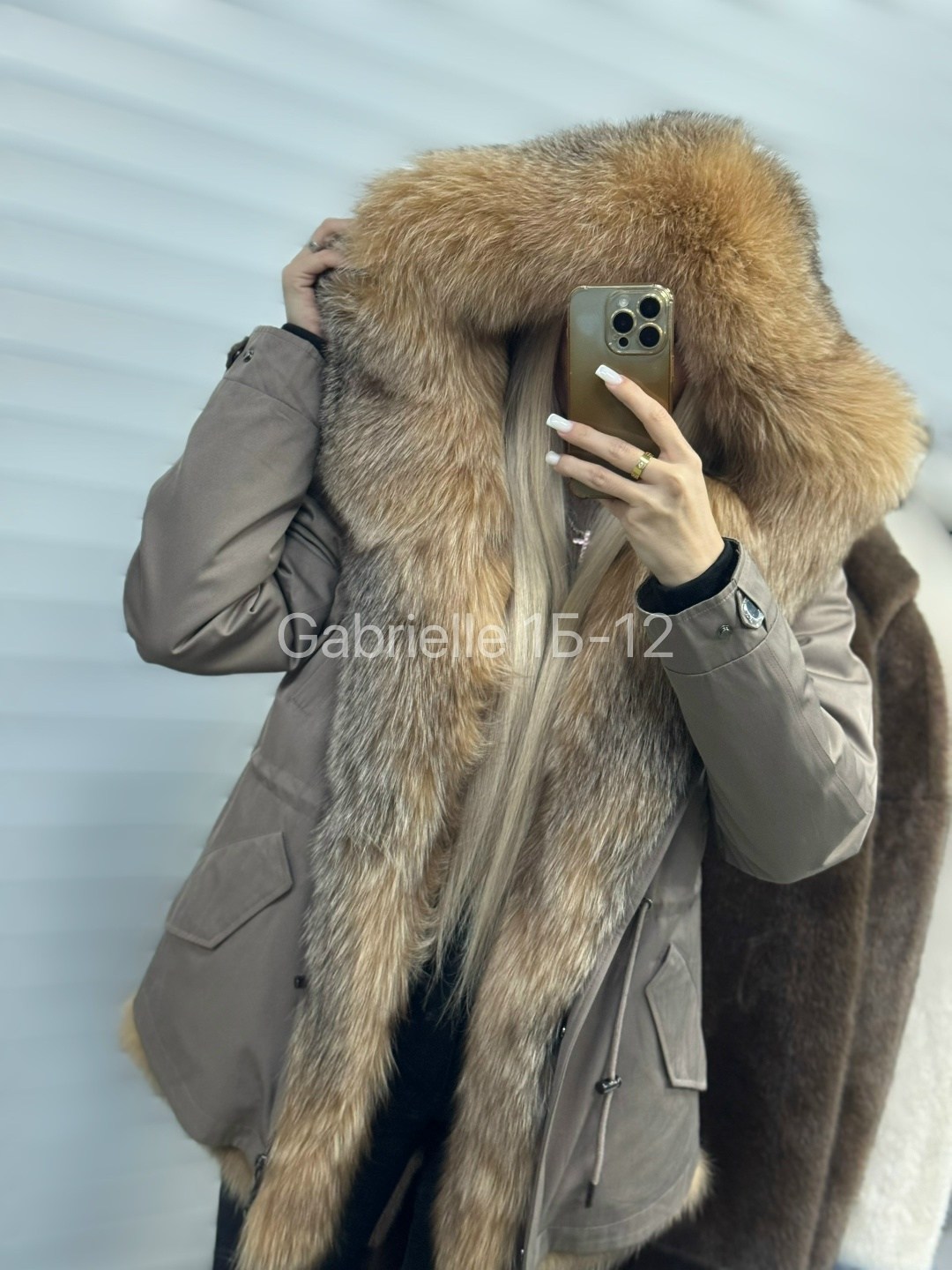 парка с мехом,парка с натуральным мехом,парки с мехом,парка с блюфрост и цельным капюшоном yana kraft brand,меховая парка