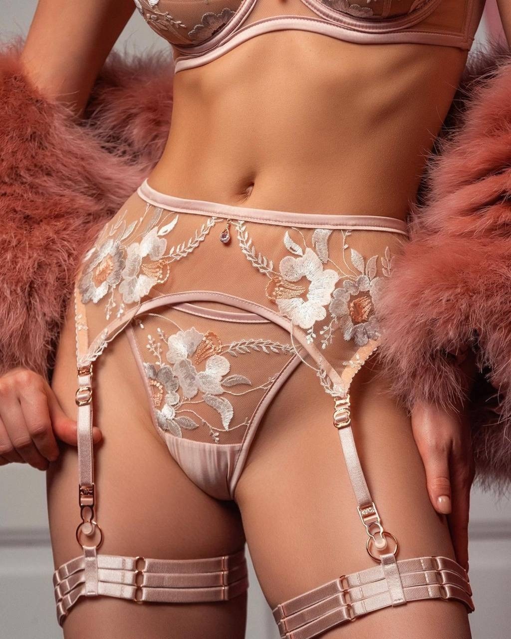 женское нижнее бельё,комплект нижнего белья,нижнее бельё,женские комплекты нижнего белья,женское сексуальное нижнее белье