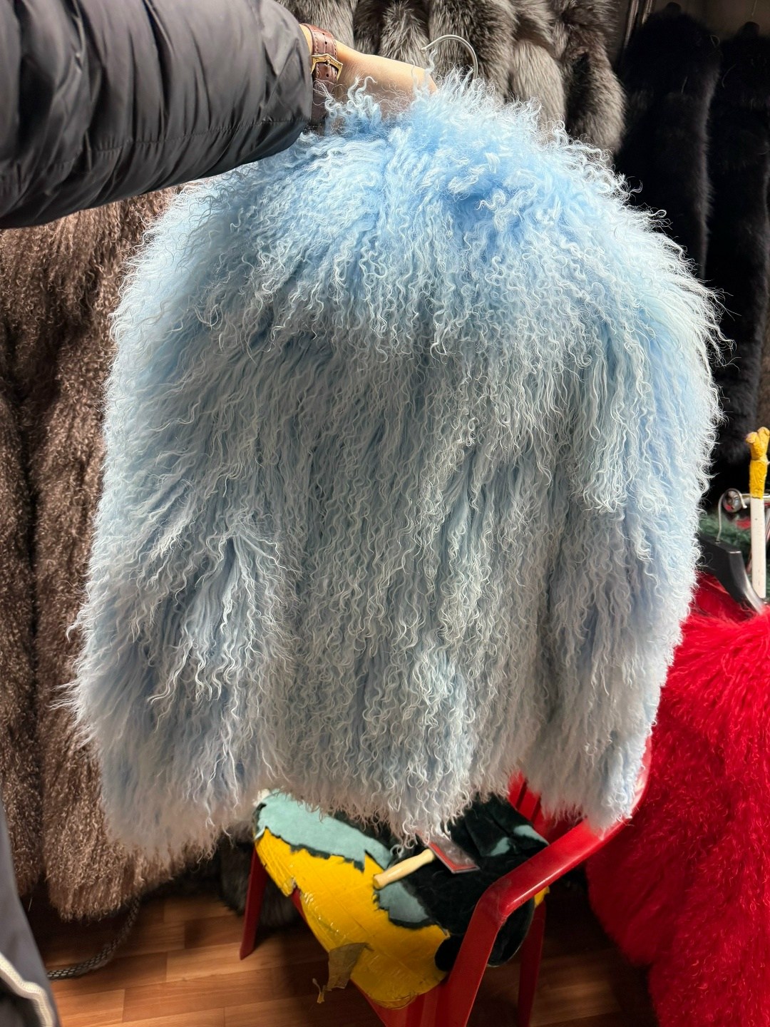 женская шуба,шуба из ламы,меховая куртка,пушистая куртка,меховое пальто