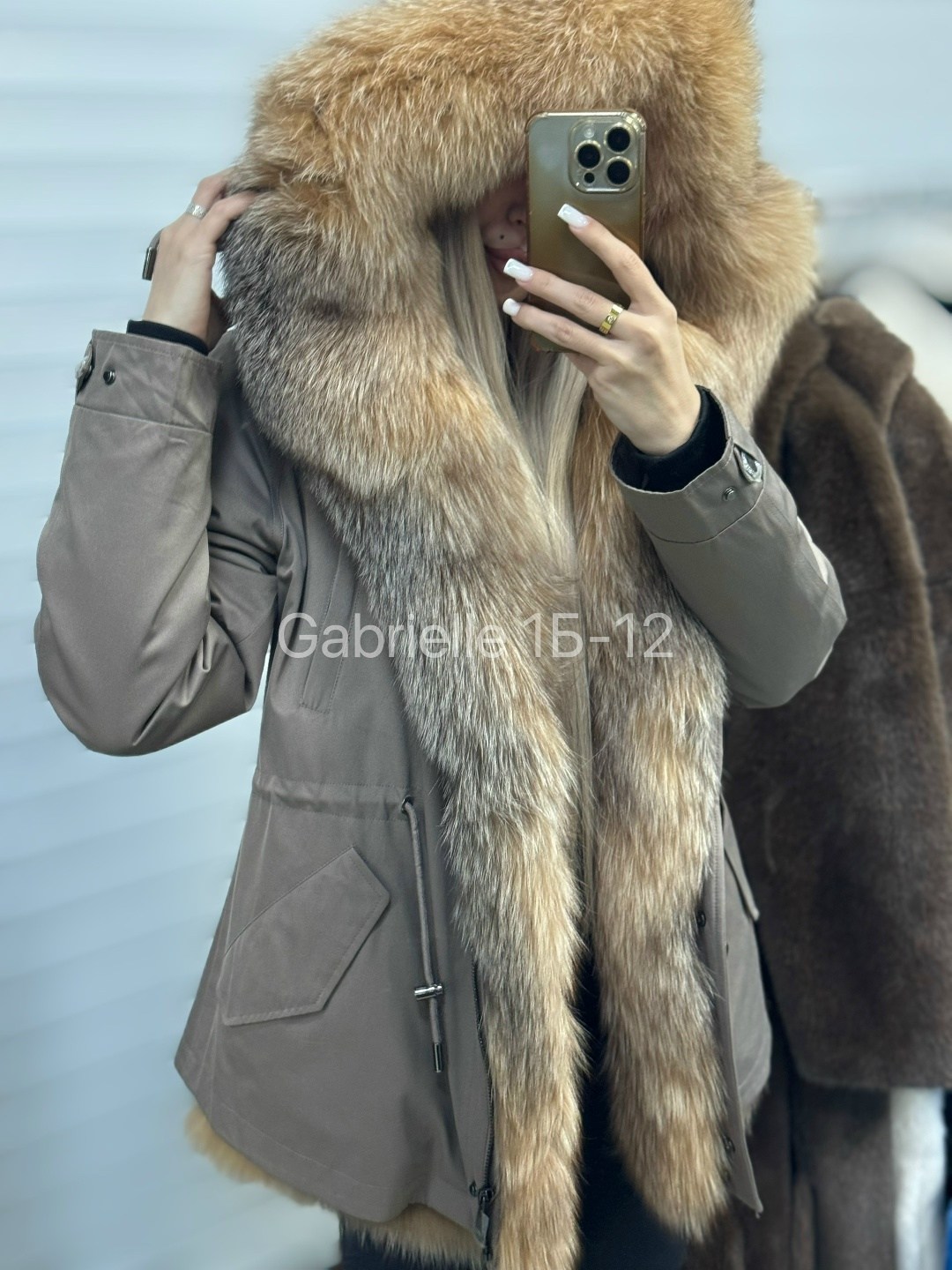 парка с мехом,парка с натуральным мехом,парки с мехом,парка с блюфрост и цельным капюшоном yana kraft brand,меховая парка
